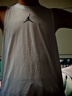 Jordan男子喬丹 籃球背心 透氣吸汗 字母Logo 運動(dòng)服892072-100白L 曬單實(shí)拍圖