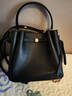 Tory Burch 湯麗柏琦【七夕禮物】 ROMY 手提菜籃子水桶包女包TB 166982 黑色 001 OS 曬單實(shí)拍圖