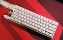 美加獅MAD 60 68 HE/MAD 68 Pro 磁軸鍵盤(pán)有線(xiàn)連接客制化機械61/68鍵輕巧配列網(wǎng)頁(yè)驅動(dòng)電競游戲鍵盤(pán) MAD 60 RGB 白色 磁珀軸Pro 曬單實(shí)拍圖