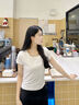 Calvin KleinJeans夏季女士潮流辣妹ck小方領(lǐng)正肩戶(hù)外防曬短款短袖T恤上衣 YAF-月光白 S 曬單實(shí)拍圖