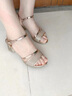 百麗踏金色中跟粗跟涼拖鞋女2025夏厚底時(shí)尚外穿大碼魚(yú)嘴透明高跟一字拖 金色 37 曬單實(shí)拍圖