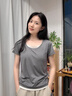 仙妮可然帶胸墊睡衣女短袖T恤優(yōu)可絲夏季薄款上衣免胸罩一體式青中年家居 冷煙灰 (優(yōu)可絲面料) L (建議100-115斤) 曬單實(shí)拍圖