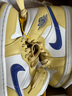 Jordan籃球鞋男女AJ1 JORDAN 1中幫運(yùn)動(dòng)鞋BQ6472-701黃白36.5 曬單實(shí)拍圖