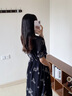 玖姿·安娜蔻優(yōu)雅民族風(fēng)雪紡繡花收腰連衣裙女2025夏季新款 花黑 S 曬單實(shí)拍圖