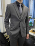 CEO雅戈?duì)柎垢邪禇l紋西裝男禮服套裝休閑大碼英倫修身胖子外套痞帥西 深灰色【西裝+馬甲+西褲】+送【 M 【95-110斤】 曬單實(shí)拍圖