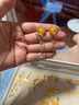 福來島黃金耳釘配件diy百搭通勤古法金足金花花蝶蝶培育鉆流蘇女 工費(fèi)：685元 4.26克（單配件無耳釘） 曬單實(shí)拍圖