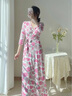 蔻伊婭（Kouyiya）品牌女裝新品氣質(zhì)復古粉色碎花連衣裙女裝喇叭花印花一片式裹身裙 粉色喇叭花 S 曬單實(shí)拍圖