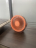 林邊桌面小風(fēng)扇家用學(xué)生宿舍辦公靜音臺面空氣循環(huán)扇10寸可充電長(cháng)續航便攜迷你壁掛兩用電風(fēng)扇 活力橙10寸語(yǔ)音【充/插電兩用】 曬單實(shí)拍圖
