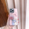 適用蘋果16pro手機(jī)殼新款可愛貓咪iphone15plus羽紗防摔保護(hù)套女 自帶鏡頭膜【閃粉鏡羽紗】繡球貓-粉白色掛繩 iPhone 16 Pro Max 曬單實(shí)拍圖