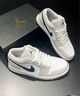 耐克（NIKE）男鞋AJ1板鞋 2025新款A(yù)ir Jordan 1 Low復(fù)古低幫運(yùn)動(dòng)籃球鞋 553558-146 44 曬單實(shí)拍圖