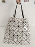 三宅一生（ISSEY MIYAKE）LUCENT女包經(jīng)典六格單肩斜挎手提電腦包大容量 送女友節(jié)日送禮 米色 AG053 40 曬單實(shí)拍圖