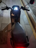 思帝諾【官方直營】2025新款72V高速長續(xù)航電動摩托車無鑰匙一鍵啟動智能前后雙碟剎電摩電動車 科技黑-1200W高速電機(jī)-前碟后鼓 72V26A黑金石墨烯(6塊大電池) 曬單實(shí)拍圖