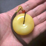 妗綺天然琥珀蜜蠟吊墜 精品雞油黃蜜蠟平安扣掛繩時(shí)尚簡(jiǎn)約毛衣鏈女款 吊墜款 24mm 平安扣: 曬單實(shí)拍圖