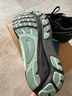 亞瑟士ASICS男子穩(wěn)定跑鞋反光跑步鞋 GEL-KAYANO 31 LITE-SHOW CN 黑色/灰色 42 曬單實(shí)拍圖
