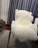 整張羊皮皮毛一體沙發(fā)墊椅子墊加厚長(cháng)毛地毯飄窗汽車(chē)墊真皮皮料 自然白（整張，干洗去味） 65cm*120cm 曬單實(shí)拍圖