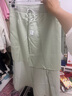 尚都比拉秋季時尚優(yōu)雅裙子女平整腰頭包臀設(shè)計感裙擺半身裙 淺綠色 M  曬單實拍圖