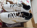 美津濃（MIZUNO）羽毛球鞋WAVE FANG EL 2男女緩震透氣耐磨室內(nèi)比賽運(yùn)動鞋 71GA2346-11 白/黑/金 42.5 (275mm) 曬單實拍圖