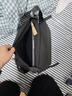 韞舜斜挎包男女百搭單肩大容量日系挎包郵差通勤便攜包旅游時(shí)尚高級感 百搭斜挎包【黑棕拼】 曬單實(shí)拍圖
