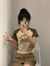 京多夢美式復(fù)古印花t恤女正肩短袖2025新款時(shí)尚設(shè)計(jì)感小眾修身辣妹上衣 杏色 L 杏色（105-115斤） 曬單實(shí)拍圖