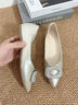 卓詩(shī)尼尖頭單鞋女2026春季新款法式水鉆氣質(zhì)通勤工作軟底瓢鞋淺口平底鞋 香檳金 37 曬單實(shí)拍圖