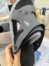 涼鞋男款2025新款夏季外穿涉水兩用開(kāi)車男士防滑運(yùn)動(dòng)越南沙灘涼拖 灰色 44 曬單實(shí)拍圖