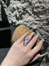 BOEAY蝶棲戒指女款男士女生可調(diào)節(jié)鐘久久求婚戒指結(jié)婚表白輕奢銀色戒指 【流光鉆戒禮盒】蝶棲戒指/琉璃藍(lán) 曬單實(shí)拍圖
