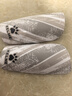 卡爾美（KELME）足球護(hù)腿板比賽訓(xùn)練護(hù)小腿減震加厚插板專業(yè)護(hù)具 白灰 M 曬單實(shí)拍圖