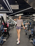 百思絨夏季薄款戶外運(yùn)動套裝女健身 紫色上衣+紫色短褲 L 曬單實(shí)拍圖