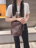 古士旗法國品牌包包女包2025新款單肩包女士斜挎水桶包七夕情人節(jié)禮物 咖啡色【coffee】 送老婆送女友送閨蜜送媽媽 曬單實拍圖