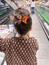 兩世歡萌趣可愛(ài)貓咪扭扭夾2025新款高級感后腦勺一字抓夾女盤(pán)發(fā)發(fā)卡頭飾 【琥珀底夾】黃色眼鏡小貓 曬單實(shí)拍圖