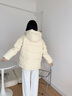 波司登（BOSIDENG）25年新款羽絨服90絨女短款連帽保暖防風(fēng)寬松厚外套B250245112XS 【店長(zhǎng)推薦】暖杏黃|3442-歐若風(fēng) XS 155/80A 體重約110以?xún)?nèi) 曬單實(shí)拍圖