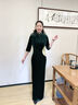 金絲絨旗袍長款墨綠色2025新款旗袍秀走秀演出服中老年媽媽裝優(yōu)雅 墨綠色 七分袖 L 曬單實拍圖