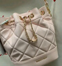 CHARLES&KEITH絎縫菱格鏈條水桶包雙肩包包女包女友生日禮物CK2-10701506 Light Pink淺粉色 M 曬單實拍圖