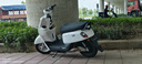 合美電動(dòng)車(chē)酷奇72V20AH電動(dòng)摩托車(chē)1200W大功率 潮流成人男女士代步電瓶車(chē)雅迪金屬白 曬單實(shí)拍圖