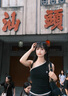 多菲尼森甜辣妹飄帶撞色斜肩吊帶背心女夏季字母刺繡修身顯瘦針織無袖上衣 撞色斜肩吊帶M碼 曬單實拍圖