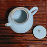青澹汝窯茶壺陶瓷功夫茶具泡茶壺單壺禮盒裝云見(jiàn)壺 云見(jiàn)壺 不開(kāi)片慈字底款 380ml 曬單實(shí)拍圖