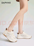 達(dá)芙妮運(yùn)動休閑鞋女款厚底網(wǎng)面透氣增高輕便軟底旅游鞋子女 米粽色 36  曬單實(shí)拍圖