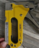得力（deli）三用打釘槍射釘槍手打碼釘槍木工專用射釘神器T型門型U型釘3合1 曬單實(shí)拍圖