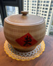 恬實 米缸陶瓷《仿木紋紅滿字罐》 景德鎮(zhèn)家用帶蓋密封防潮防蟲儲物罐 聚寶缸-裝20斤米-中號 曬單實拍圖