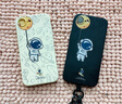 斯美 適用蘋果16e手機(jī)殼iPhone16e液態(tài)硅膠保護(hù)套SE4新款男女創(chuàng)意鏡頭全包防摔超薄軟殼星球圖案潮牌 蘋果16e【象牙白】側(cè)邊-涂鴉吊星球+鋼化膜 魔方液態(tài) 曬單實(shí)拍圖