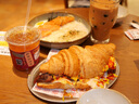 松下（Panasonic）Lumix G100D M43畫幅相機(jī) M43卡口 微單相機(jī) 無反數(shù)碼相機(jī) G100D單機(jī)+【25mmF1.7】單鏡頭定焦 曬單實(shí)拍圖