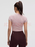 lululemon丨Swiftly Tech 女士運動短款 T 恤 2.0 LW3IVES 朦朧粉彈力條紋/褐粉 XS /4 曬單實拍圖