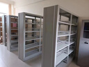億弈鋼制圖書館書架學(xué)校閱覽室檔案架家用落地書店資料架單雙面儲(chǔ)物架 黃轉(zhuǎn)印書架 單面5層1列5組長(zhǎng)4.6米 曬單實(shí)拍圖