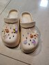 名創(chuàng)優(yōu)品（MINISO）洞洞鞋女款2025新款eva防滑防臭沙灘鞋增高涼拖鞋女夏季外穿 卡其+海洋星星(10個)滴塑 40-41 曬單實拍圖