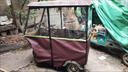 三輪車(chē)擋風(fēng)遮雨棚一體電動(dòng)三輪車(chē)雨簾雨棚防雨罩擋風(fēng)遮雨棚三輪車(chē) 紅色皮革網(wǎng)紗四季簾+魔術(shù)貼 0.7x1.3m 曬單實(shí)拍圖