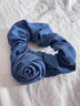 柏詩(shī)琳玫瑰心事牛仔玫瑰花朵發(fā)圈女扎丸子頭繩馬尾頭花后腦勺高級感發(fā)飾 深藍色單只 曬單實(shí)拍圖
