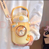 元?dú)庳惐龋╕UANQIBEIBI）兒童水杯小學(xué)生吸管直飲水壺大容量耐高溫幼兒園男女學(xué)生水杯黃色 曬單實(shí)拍圖