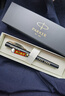 派克（PARKER）鋼筆威雅XL墨水筆高端簽字筆墨水禮盒學(xué)生文具套裝書法練字商務(wù)送禮男士生日禮物伴手禮 定制刻字 威雅黑金夾墨水筆【經(jīng)典·單筆禮盒】 曬單實拍圖