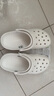 卡駱馳（crocs）經(jīng)典Clog男女洞洞鞋一腳蹬沙灘鞋 CR10001-100 37 曬單實拍圖