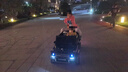 星辰皓奔馳兒童電動(dòng)車(chē)大G超大號(hào)雙人座四輪越野遙控寶寶玩具車(chē)可坐大人 頂配黑色六驅(qū)+大人座位 EVA軟輪+方向助力+雙電瓶 曬單實(shí)拍圖